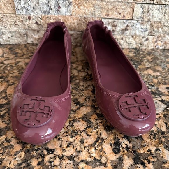 TORY BURCH Minnie Travel Ballet in Vintage eggplant, - Picture 4 of 7